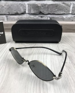 Мужские брендовые солнцезащитные очки Chrome Hearts черные фото